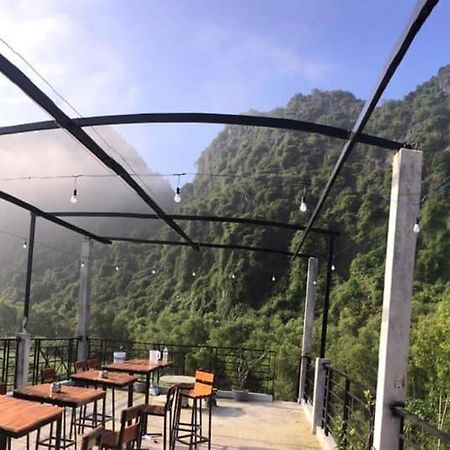 Motorvina'S Homestay フォンニャ エクステリア 写真